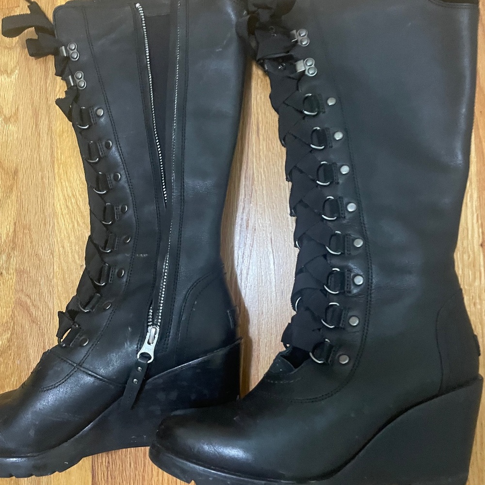 Rare Joan of Arc SOREL Wedge Tall Boots